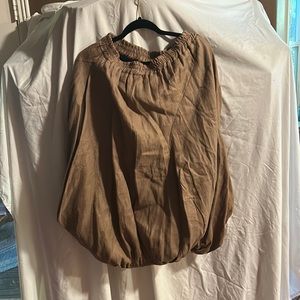 Funky linen brown skirt. Elasticized bottom